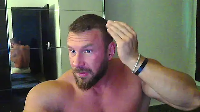 Snapshot of muscularkevin chatting on 07.12.26 muscularkevin online show from 07.12.26