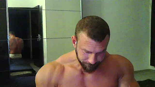 Snapshot of muscularkevin chatting on 07.16.26 muscularkevin online show from 07.16.26