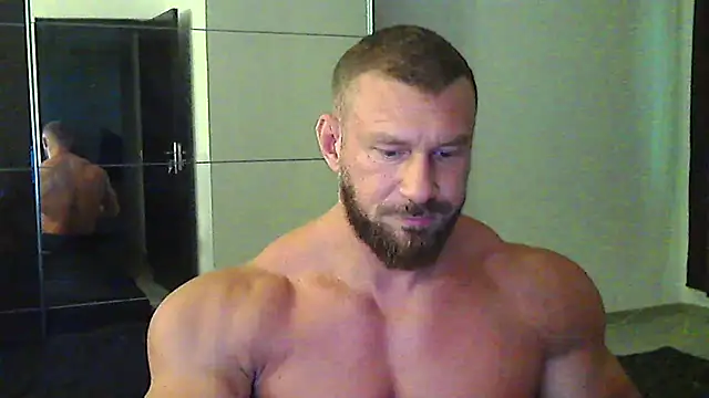 Snapshot of muscularkevin chatting on 07.22.26 muscularkevin online show from 07.22.26