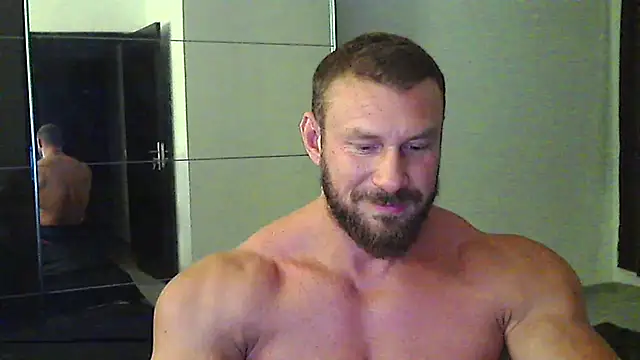 Snapshot of muscularkevin chatting on 08.06.26 muscularkevin online show from 08.06.26