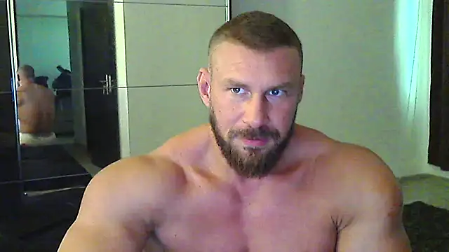 Snapshot of muscularkevin chatting on 08.07.26 muscularkevin online show from 08.07.26