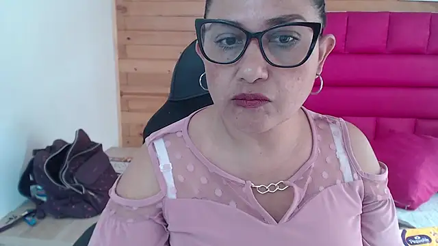 Katha Marck online show from 01.13.25