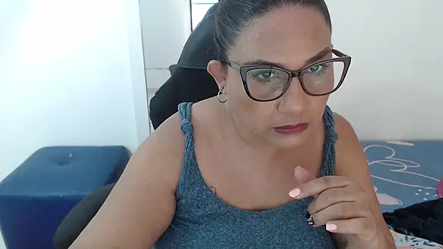 Katha Marck online show from 05.02.26