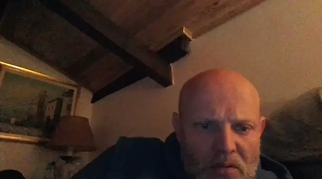 Snapshot of davigochi77bcn chatting on 03.09.25 davigochi77bcn online show from 03.09.25