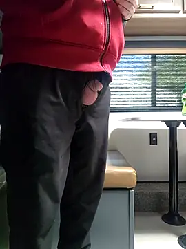 Snapshot of Hotredheadandtoungelasher chatting on 11.29.25 Hotredheadandtoungelasher online show from 11.29.25