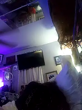 Snapshot of Hotredheadandtoungelasher chatting on 01.11.26 Hotredheadandtoungelasher online show from 01.11.26