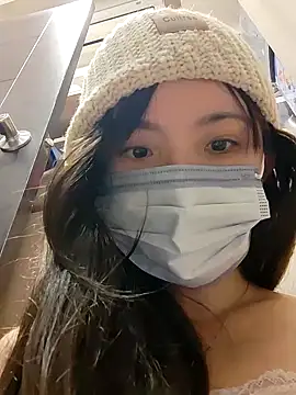 Snapshot of TBgril chatting on 01.16.26 TBgril online show from 01.16.26