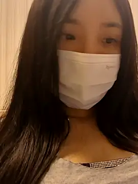 Snapshot of TBgril chatting on 07.15.26 TBgril online show from 07.15.26