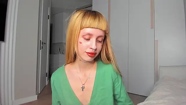 FlowerOfSin2001 online show from 04.13.26