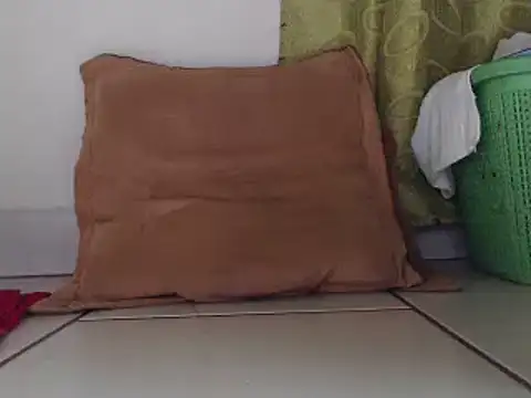 Squirtkat online show from 02.13.25