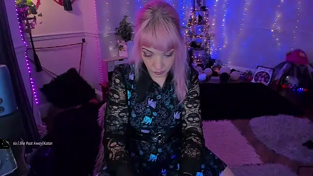 Snapshot of AliceW0lf chatting on 09.22.25 AliceW0lf online show from 09.22.25