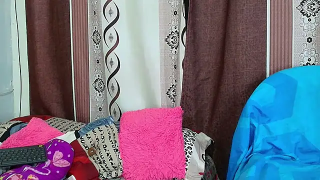 Snapshot of brenlissy89 chatting on 11.28.25 brenlissy89 online show from 11.28.25