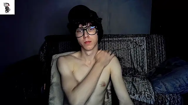 Snapshot of jamismu chatting on 02.28.25 jamismu online show from 02.28.25