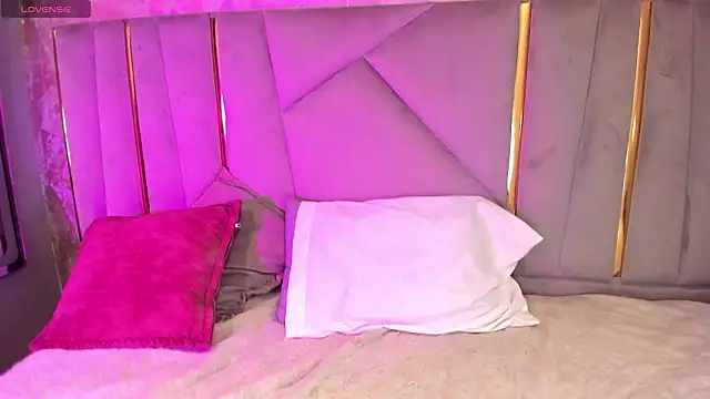 Sariitaa  online show from 02.07.26