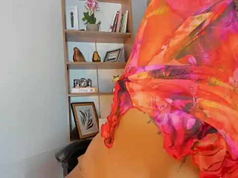 Snapshot of sophia18- chatting on 03.14.25 sophia18- online show from 03.14.25