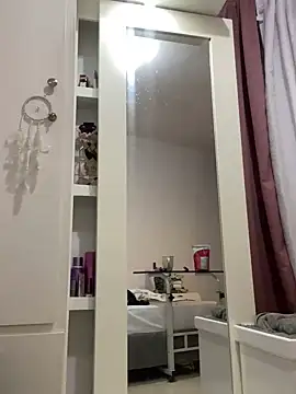 Kataliina online show from 02.18.25