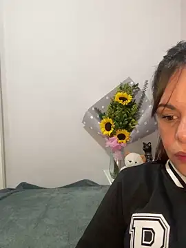 Kataliina online show from 03.19.25