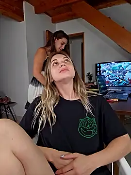 Snapshot of Elnonoykeila77 chatting on 02.19.25 Elnonoykeila77 online show from 02.19.25