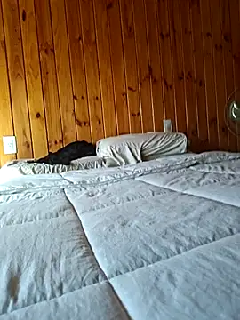 Snapshot of Elnonoykeila77 chatting on 03.18.25 Elnonoykeila77 online show from 03.18.25