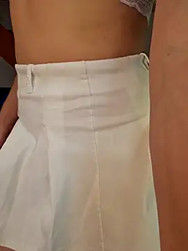 Snapshot of Elnonoykeila77 chatting on 03.19.25 Elnonoykeila77 online show from 03.19.25