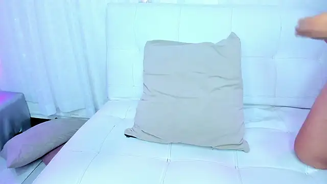 Litzy1  online show from 02.15.26