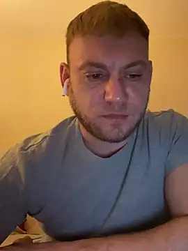 Snapshot of Weestud94 chatting on 01.16.25 Weestud94 online show from 01.16.25