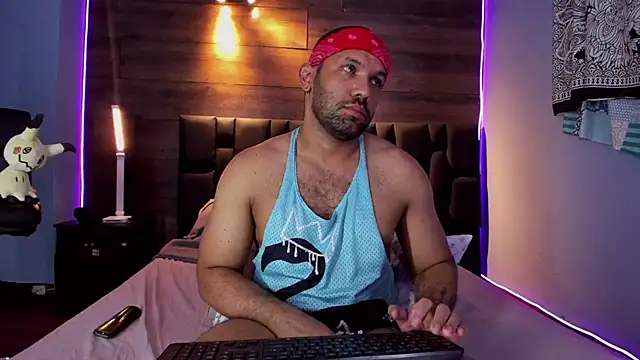 Snapshot of anthonylatynxd chatting on 02.18.25 anthonylatynxd online show from 02.18.25