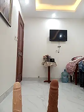 Snapshot of Eliza_Wendy chatting on 10.09.25 Eliza Wendy online show from 10.09.25