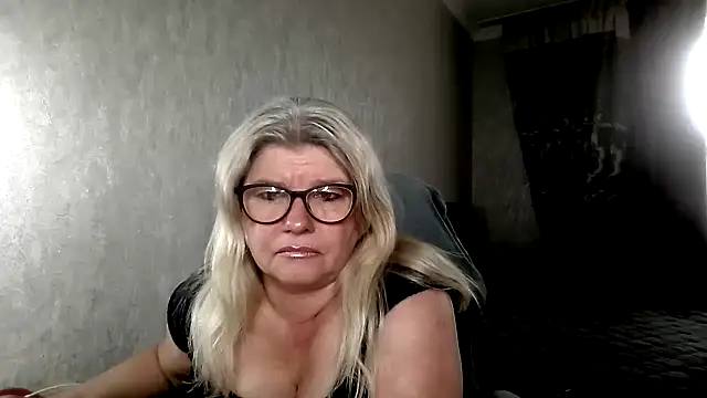Diana 49 online show from 04.22.26
