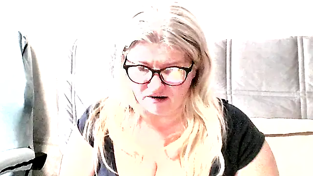 Diana 49 online show from 04.22.26