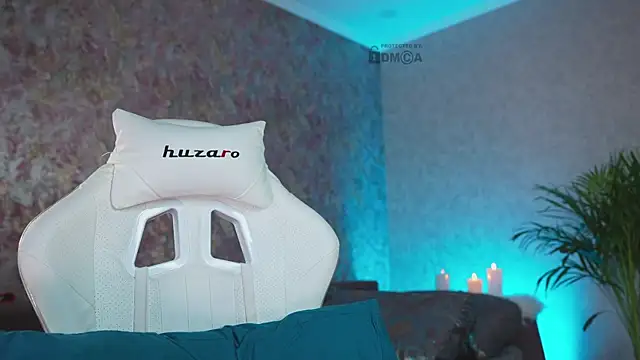 Snapshot of misstics_ chatting on 11.24.25 misstics online show from 11.24.25