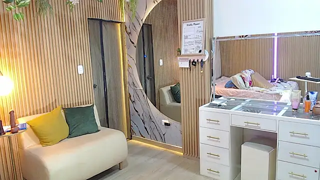 deepieredandwett online show from 02.12.26