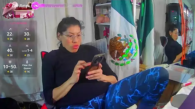 LaInsaciableIntensa online show from 02.28.25