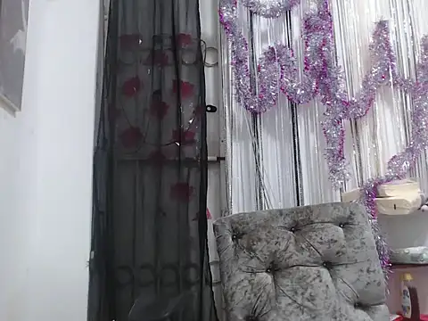 heyline milf online show from 12.21.24