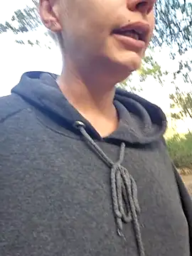 Snapshot of Keli_Jessi chatting on 09.20.25 Keli Jessi online show from 09.20.25