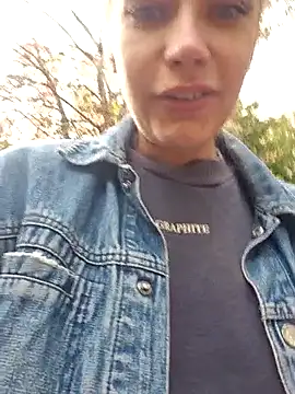 Snapshot of Keli_Jessi chatting on 09.29.25 Keli Jessi online show from 09.29.25