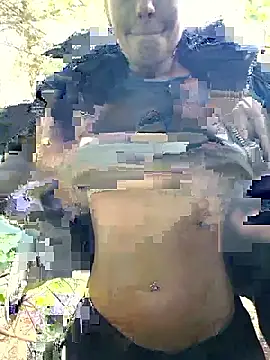 Snapshot of Keli_Jessi chatting on 10.12.25 Keli Jessi online show from 10.12.25