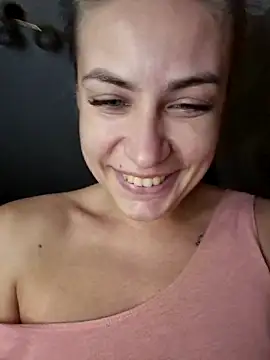 Snapshot of Keli_Jessi chatting on 12.01.25 Keli Jessi online show from 12.01.25