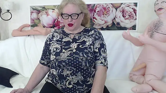 FlaviaSquirts online show from 03.21.26