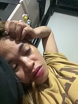 Snapshot of pinay4uwithagoodheart chatting on 12.22.25 pinay4uwithagoodheart online show from 12.22.25