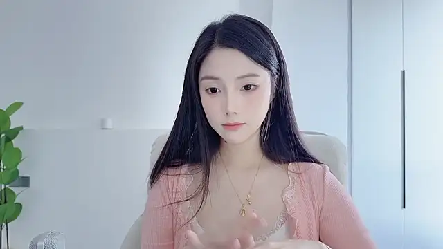 HaagenDazs  online show from 11.28.25