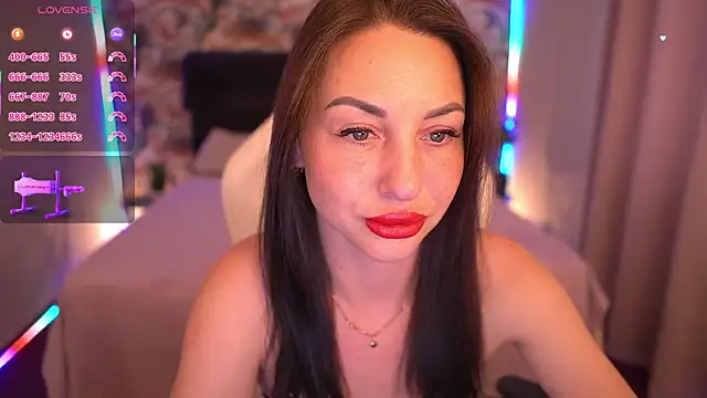 KristiiMax online show from 05.10.26