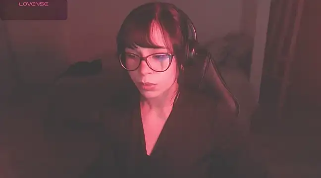 Snapshot of modjo_ chatting on 01.23.25 modjo online show from 01.23.25