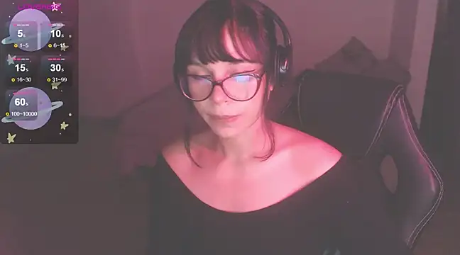 Snapshot of modjo_ chatting on 03.06.25 modjo online show from 03.06.25