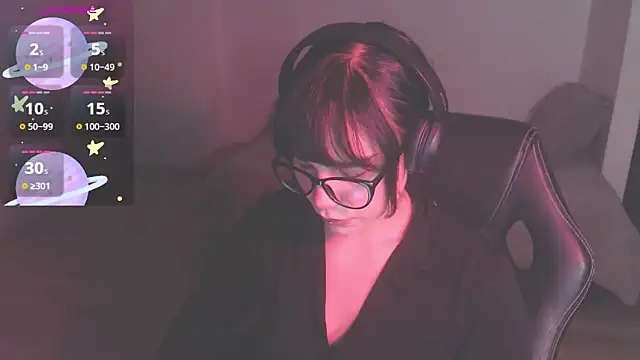 Snapshot of modjo_ chatting on 09.10.25 modjo online show from 09.10.25