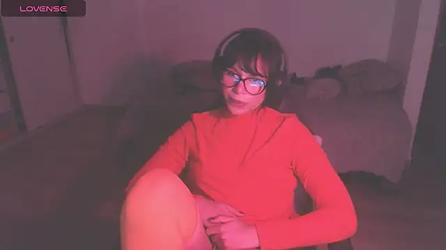 Snapshot of modjo_ chatting on 10.05.25 modjo online show from 10.05.25