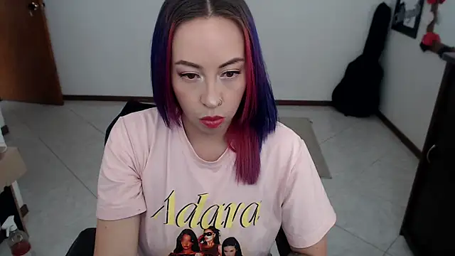 Snapshot of charlottezoe15 chatting on 03.11.26 charlottezoe15 online show from 03.11.26