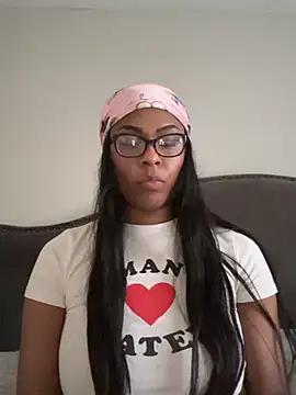 Snapshot of CandyLuxxxx chatting on 01.26.25 CandyLuxxxx online show from 01.26.25