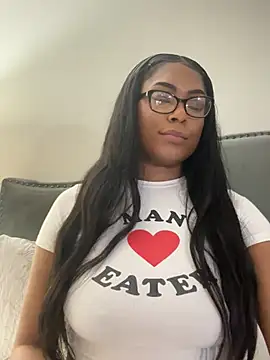 Snapshot of CandyLuxxxx chatting on 02.20.25 CandyLuxxxx online show from 02.20.25