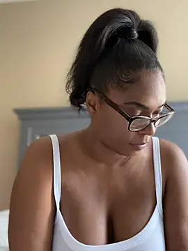 CandyLuxxxx online show from 07.05.26